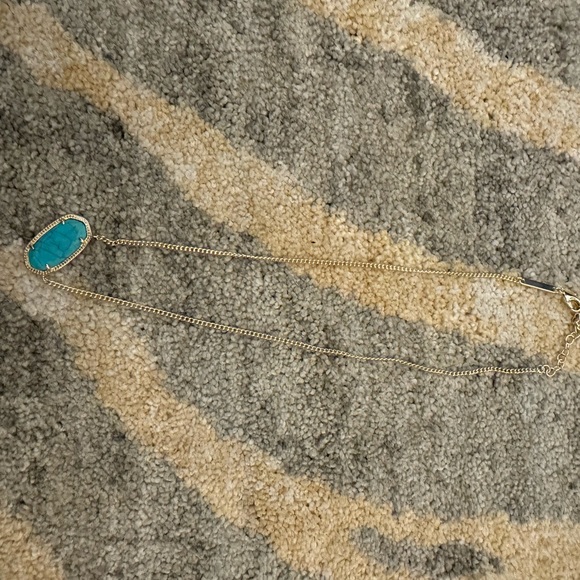 Kendra Scott Dylan Necklace - Picture 2 of 4